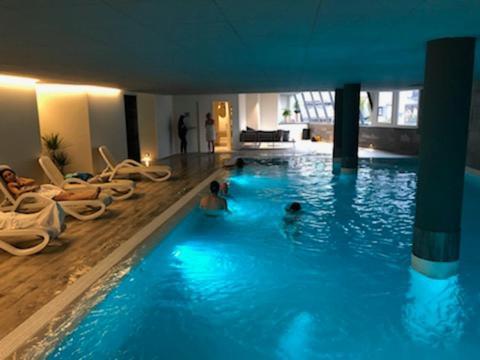 Appartement Prive Dans Residence Balneo Aladin Cauterets Exterior foto